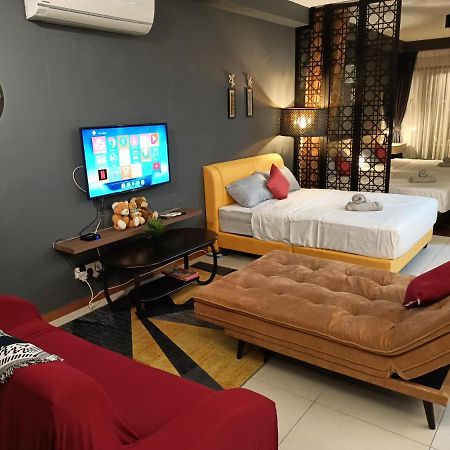 Cozy Seaview 5 Studio Apartment Tanjung Tokong Экстерьер фото